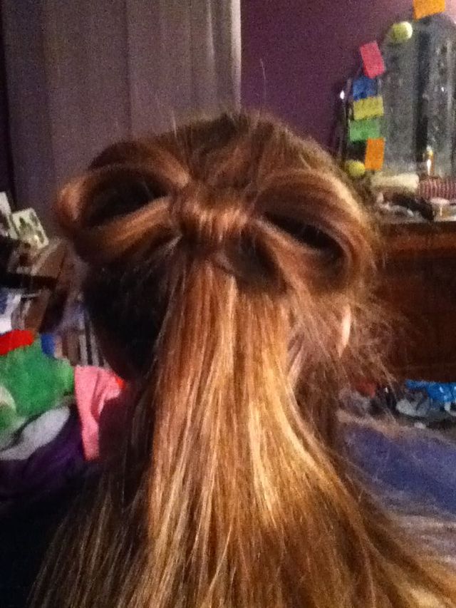 hair bow. half up half down Bangstyle House of Hair Inspiration